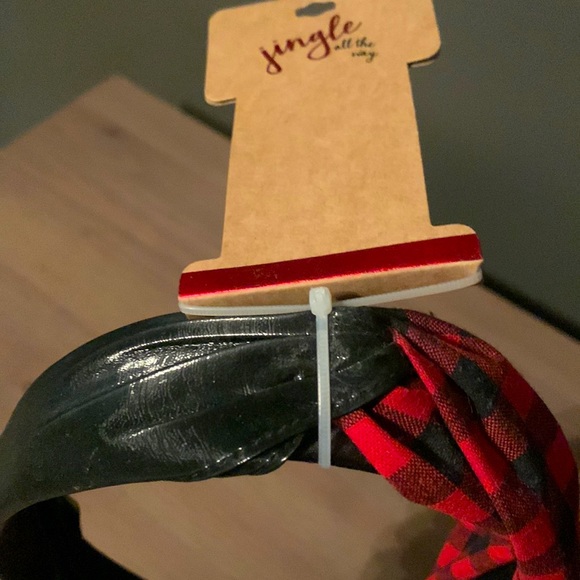 New vinyl and red/black Buffalo checked headband❤️🖤 - Picture 2 of 2